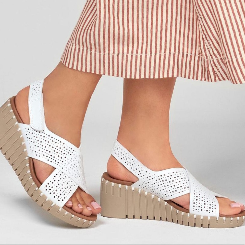 white skechers sandals